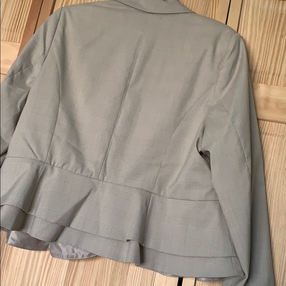 Lane Bryant Blazer, check pattern, peplum hem sz16 - Picture 3 of 5